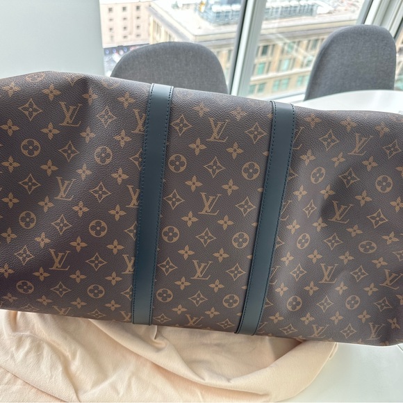 Louis Vuitton Keepall 55 - Picture 6 of 13